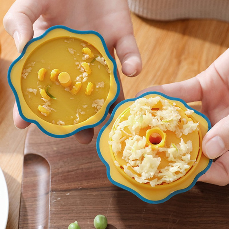 Ezüst fokhagymanyomó szeletelő 2 az 1-ben többfunkciós fokhagyma-gyömbér-nyomónyomó kézi gyömbérdaráló konyhai főzőeszköz