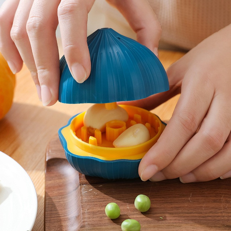 Ezüst fokhagymanyomó szeletelő 2 az 1-ben többfunkciós fokhagyma-gyömbér-nyomónyomó kézi gyömbérdaráló konyhai főzőeszköz