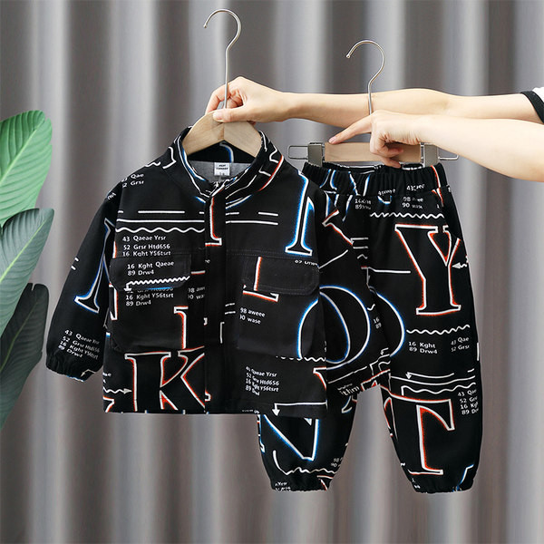 Novi model dječjeg kompleta za dječake