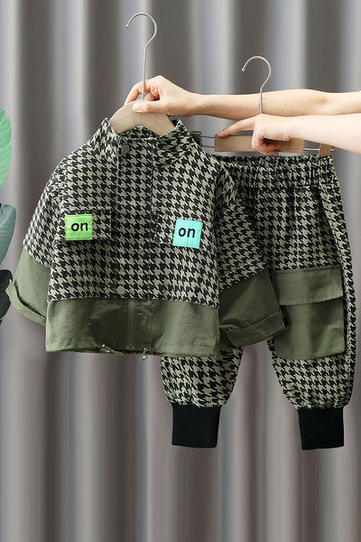 Dječji set s patentnim zatvaračem i vezicama