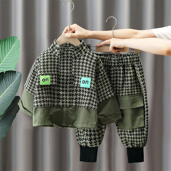 Dječji set s patentnim zatvaračem i vezicama