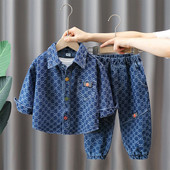 Įprastas vaikiškas sagų rinkinys