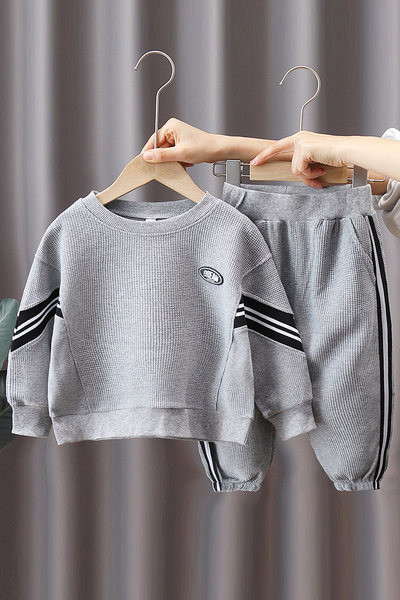 Sportski dječji set s džepom