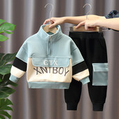 Dječji komplet s visokim ovratnikom i džepom