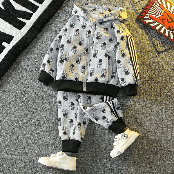 Dječji dvodijelni set s kapuljačom, patentnim zatvaračem i printom za dječake