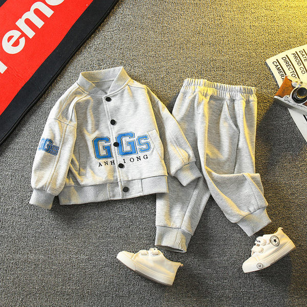 Berniuko dviejų dalių rinkinys su atspaudu