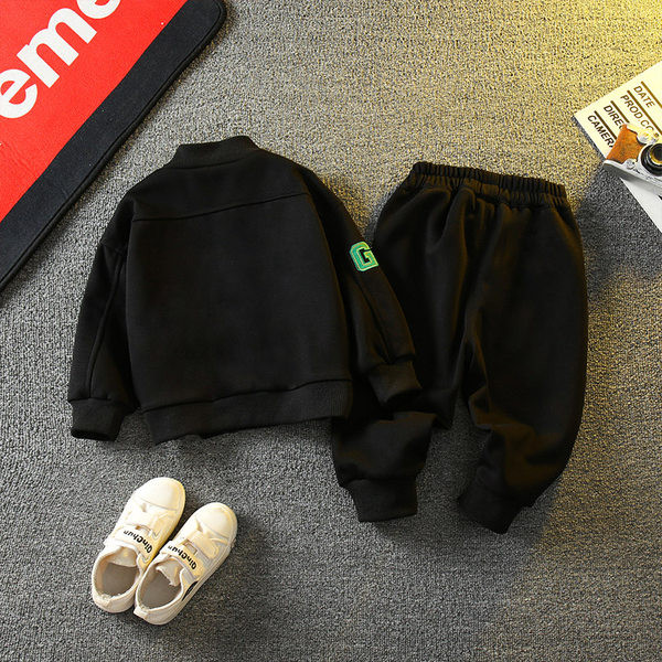 Berniuko dviejų dalių rinkinys su atspaudu