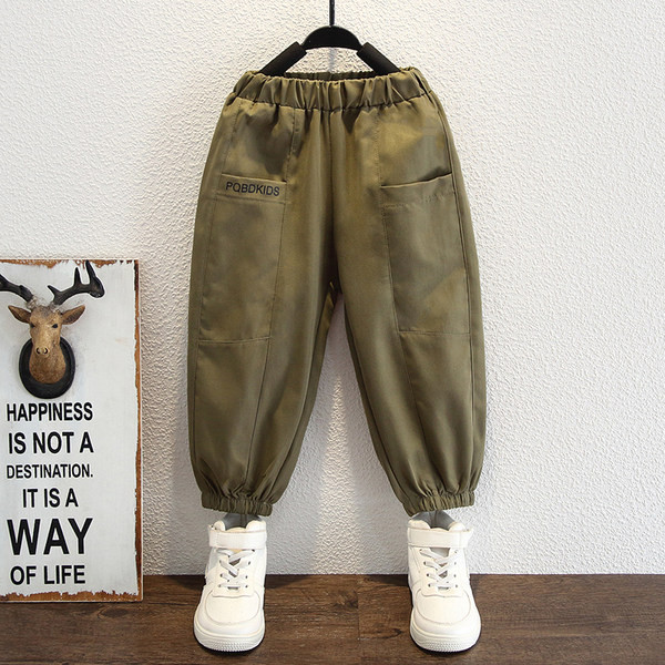 Dječački ležerni set hlača i majica s kapuljačom