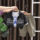 Dječji set hlača, bluza s printom i jakna na kopčanje za dječake