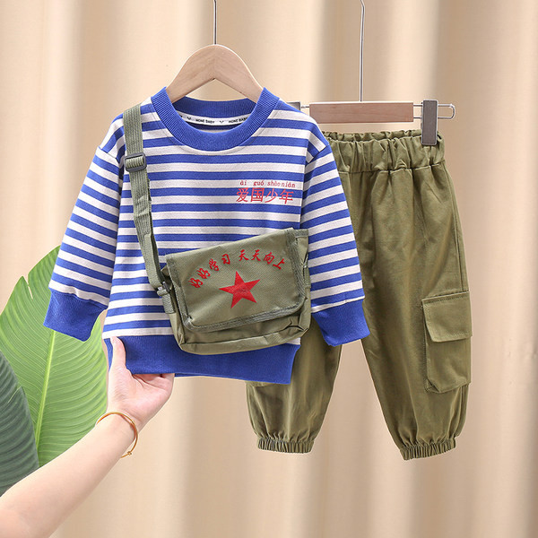 Új modell alkalmi szett fiúknak sporttáskával