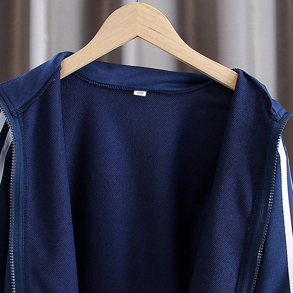 Kétrészes, cipzáras gyerek sportkészlet fiúknak