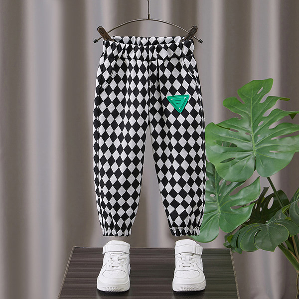 Vaikiškas dviejų dalių kelnių ir palaidinės komplektas su 3D efektu