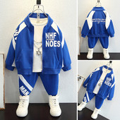 Dječji trodijelni sportski komplet sa sweatshirt bluzom i hlačama