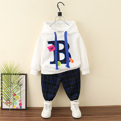 Dječja bluza s kapuljačom i hlače s džepom za dječake