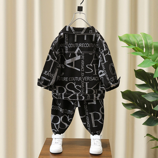 Įprasto spausdinimo mygtuko žemyn rinkinys berniukams