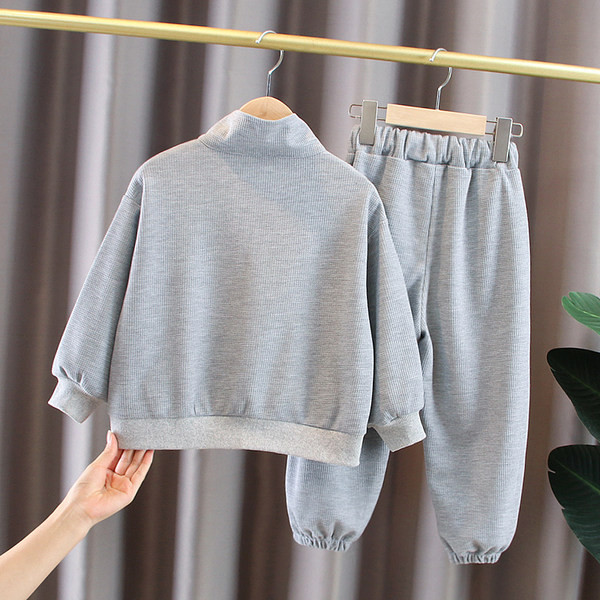 Dječački ležerni komplet hlača i jakne s patentnim zatvaračem