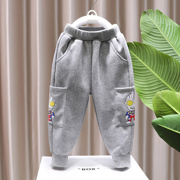 Vaikiškas dviejų dalių margintos palaidinės ir kelnių komplektas su kišenėmis berniukams