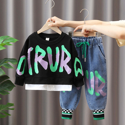 Set de zi cu zi pentru copii din două piese cu motive colorate