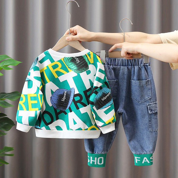 Set de zi cu zi pentru copii din două piese cu motive colorate