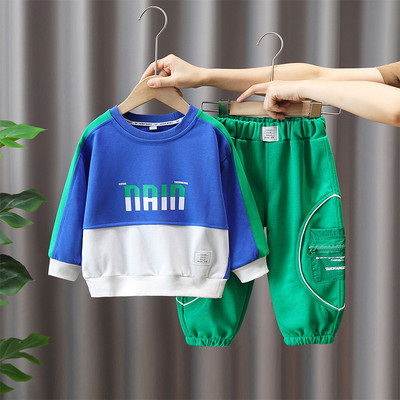 Dječji dvodijelni sportski set za dječaka