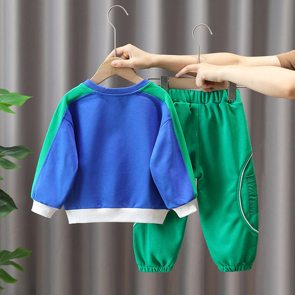 Dječji dvodijelni sportski set za dječaka