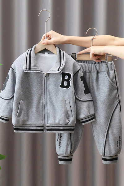 Novi dječji set s printom i džepom