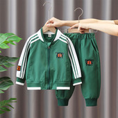 Dvodijelni sportski set s patentnim zatvaračem i džepom za dječake