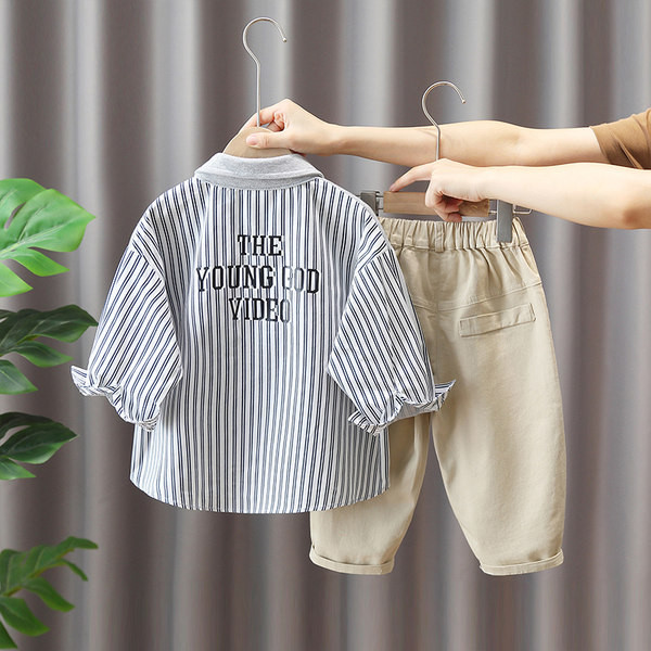 Vaikiškas komplektas berniukams - kelnės su kišene ir marškiniai