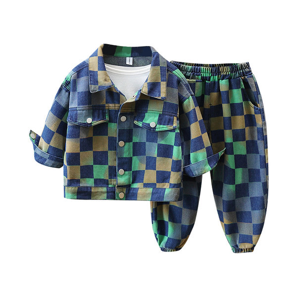 Komplet hlača i jakne s printom na kopčanje za dječake