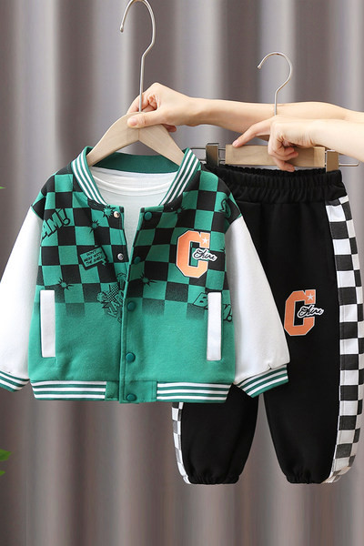 Imbracaminte sport casual imprimata in doua piese pentru baieti