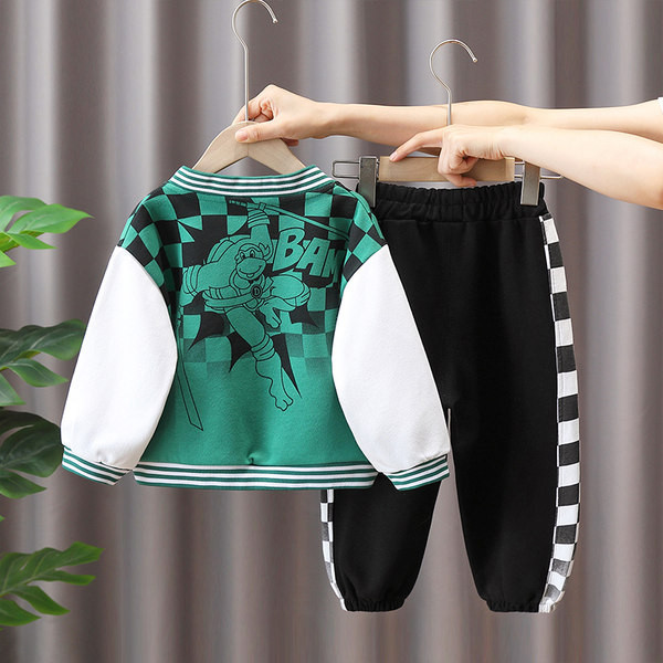 Imbracaminte sport casual imprimata in doua piese pentru baieti