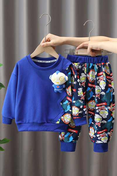 Vaikiškas laisvalaikio dviejų dalių rinkinys su raštu berniukams