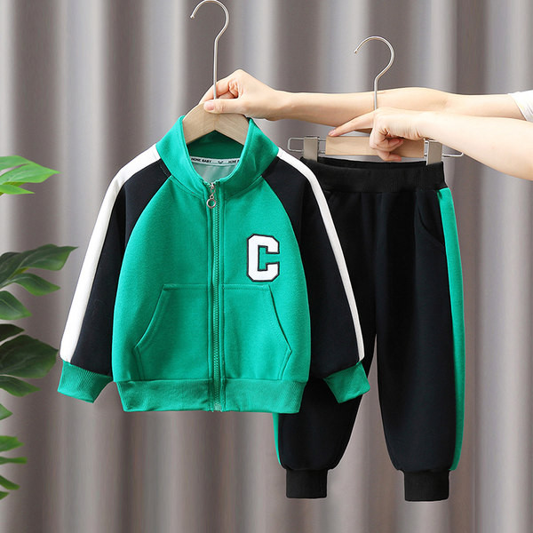 Dvodijelni sportski komplet s patentnim zatvaračem i printom za dječake