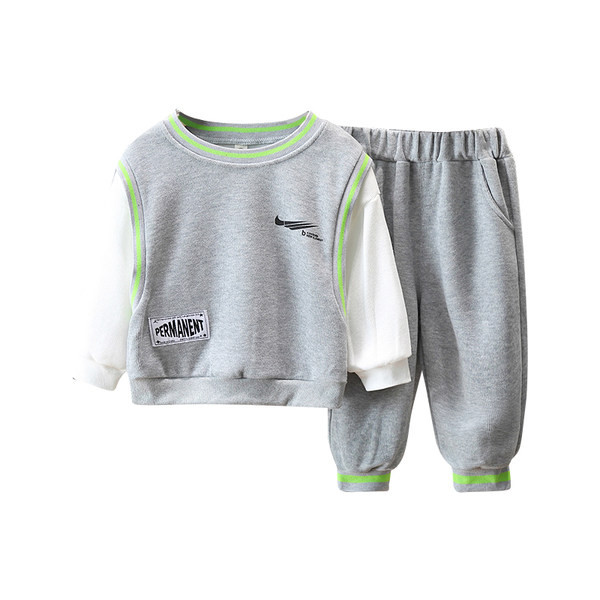 Komplet džepnih hlača i bluze s printom za dječake