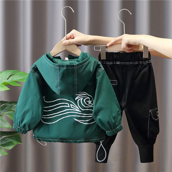 Tinuta sport casual din doua piese cu broderie si buzunar