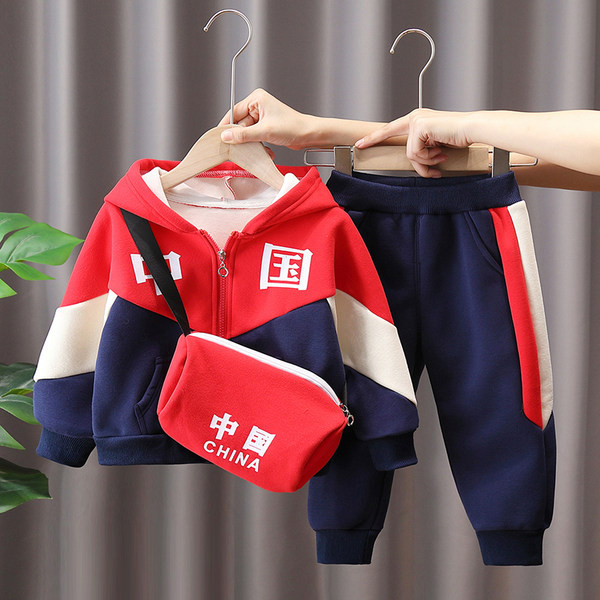 Kétrészes sportkészlet, pulóver és nadrág