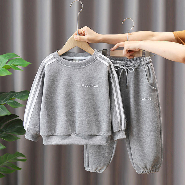 Vaikiškas dviejų dalių sportinis komplektas su raišteliais berniukams