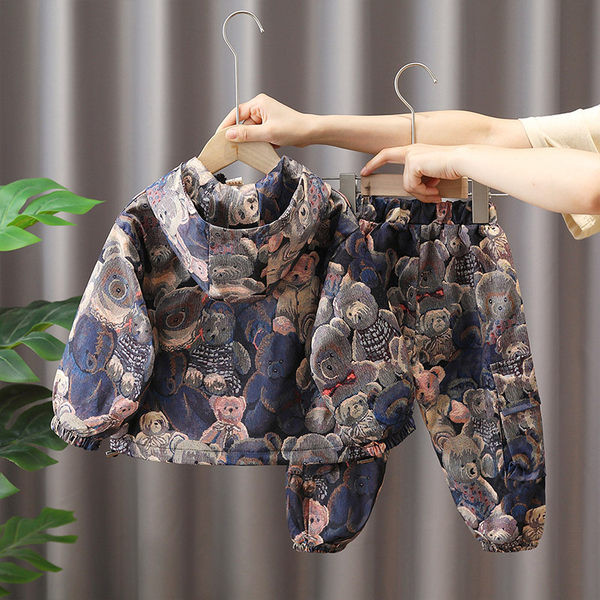 Sportski komplet za svakodnevnu upotrebu s vezom