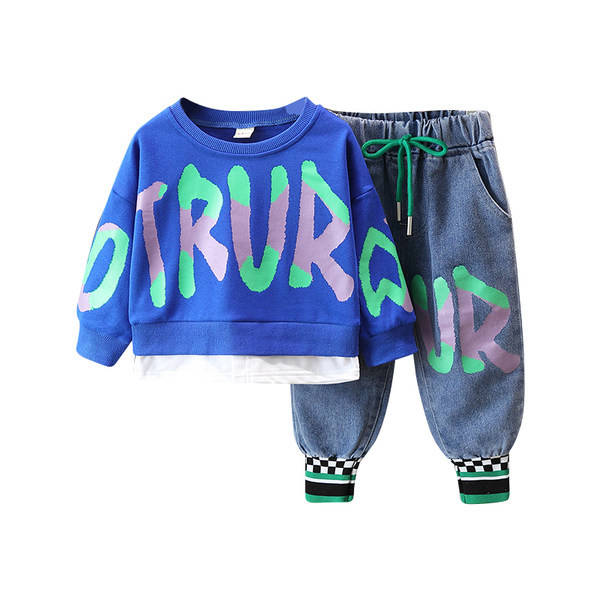 Komplet traperica i bluza s vezicama i printom