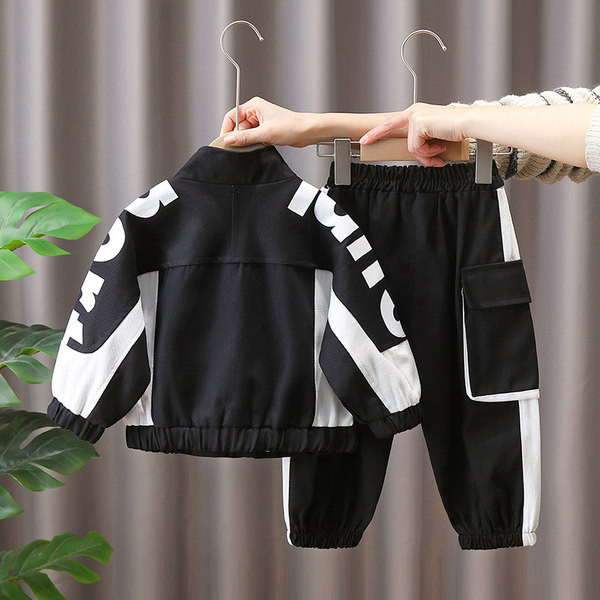 Berniukų striukės ir kelnių komplektas su užtrauktuku