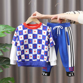 Sportski komplet iz dva dijela, donji i gornji dio