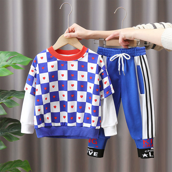 Sportski komplet iz dva dijela, donji i gornji dio