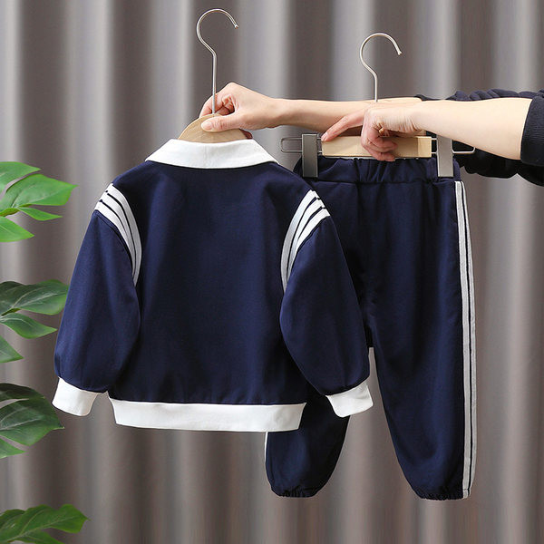 Vaikiškas dviejų dalių komplektas berniukams - megztinis su kelnėmis