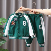 Sportski dvodijelni set s gumbima