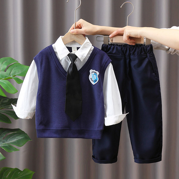 Vaikiškas elegantiškas trijų dalių komplektas su kaklaraiščiu