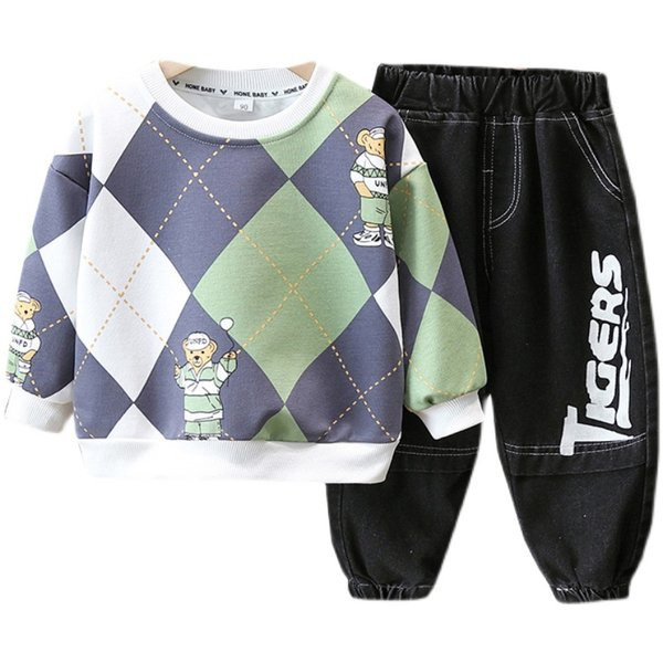 Dječački komplet traperica i bluze s printom