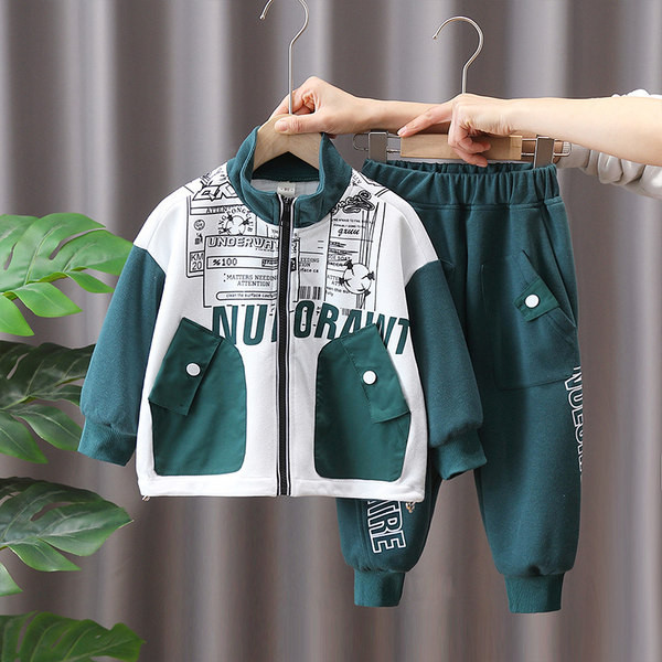 Dječji set s printom i patentnim zatvaračem za dječake