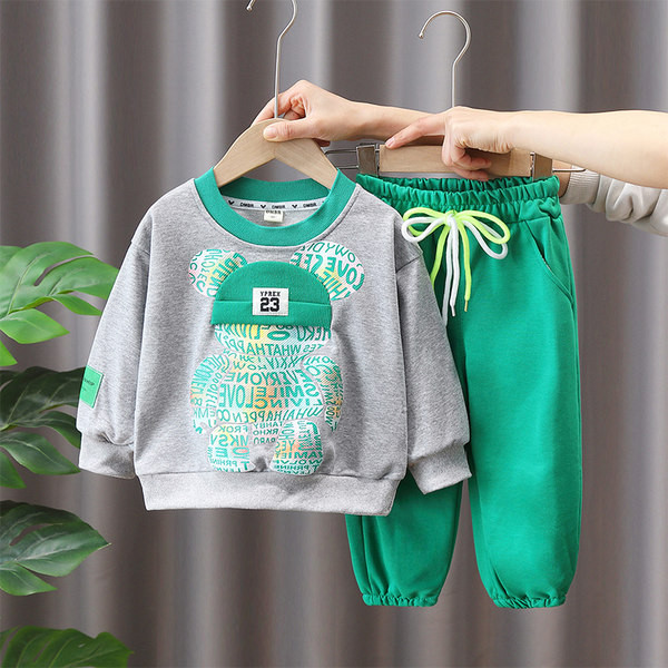 Komplet hlača i bluze na vezanje za dječake