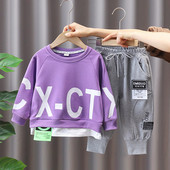 Sportski set za dječake sa natpisom