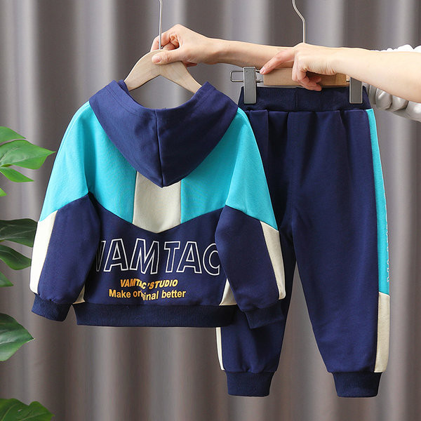 Dvodijelni dječji sportski komplet - hlače i bluza